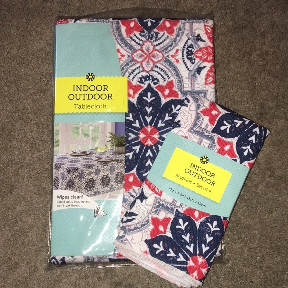 New Arlee Umbrella Tablecloth w Zipper & 4 Napkins